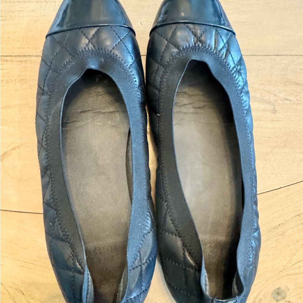 Stuart Weitzman Black Quilted Flats